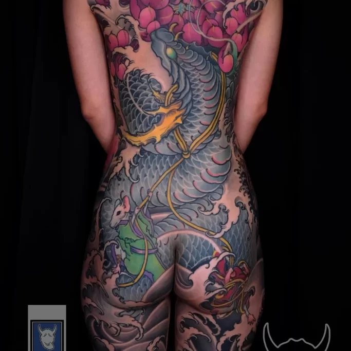 new-traditional-japanese-snake-and-kiku-full-back-tattoo